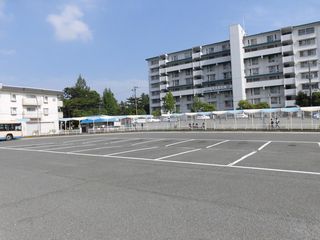 粟生団地バスターミナル
