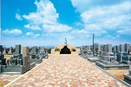 奈良中央墓園やすらぎの塔