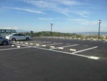 大駐車場完備