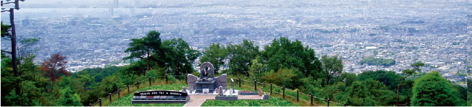 霊園より大阪平野を望む