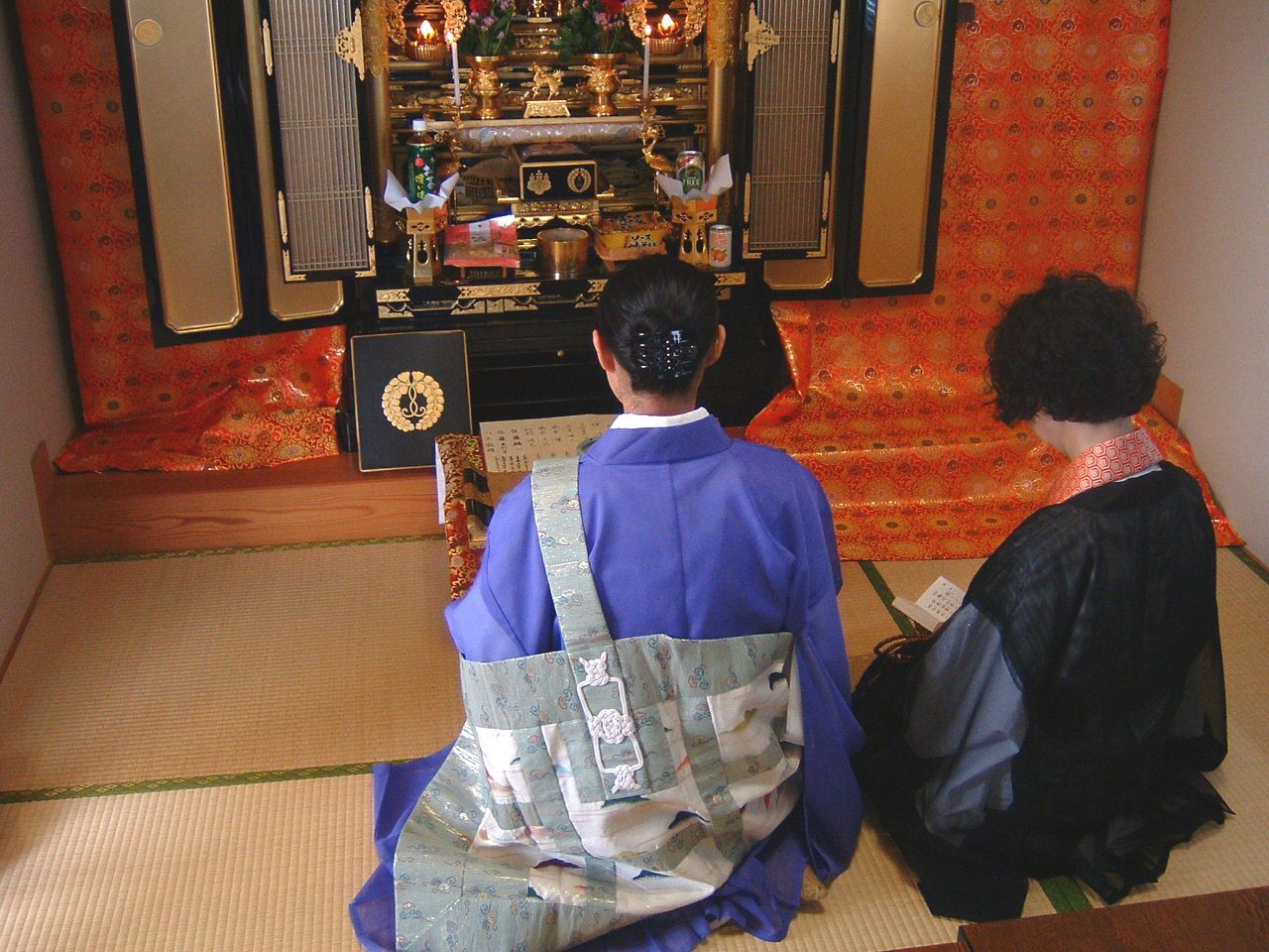 永代供養仏間にて総回向