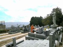 永代供養塔　観音立像「見守り観音」　合同回向