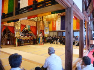 彼岸法要　伊勢寺でコンサート２.jpg