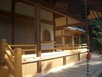 伊勢寺本堂東側.jpg