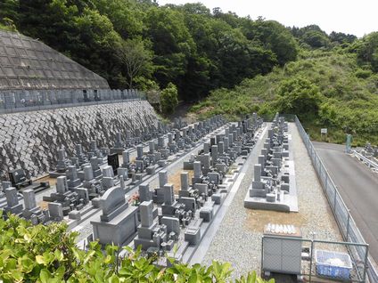 神戸平和霊苑墓地風景
