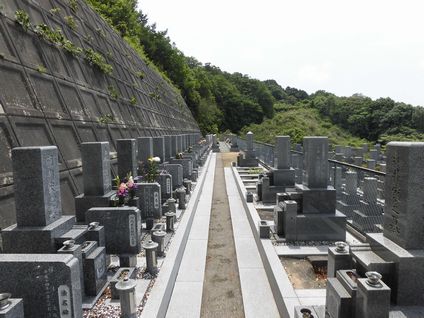 神戸平和霊苑墓地風景