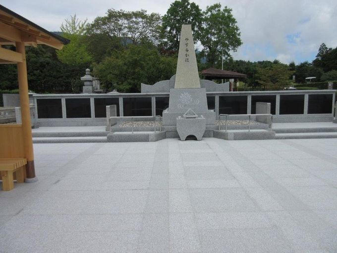 ㈱トラストガーデン供養塔