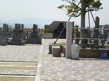 中央参道モニュメント