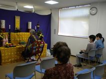 法要室での総回向