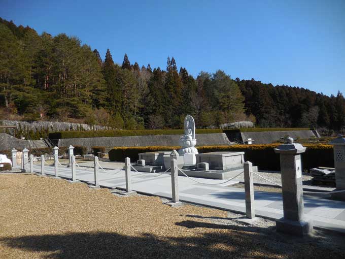 高野山中之橋霊園・大日如来合葬墓