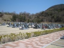 宝塚すみれ墓苑　区画風景