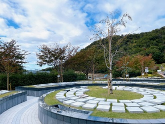 宝塚すみれ墓苑　大型ガーデニング墓地