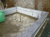 ステンレス・パイプで固定