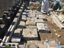 無縁塚下台安置