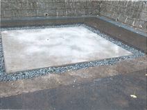 慰霊碑　基礎工事完成