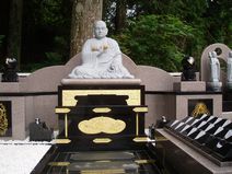 弘法大師坐像完成写真