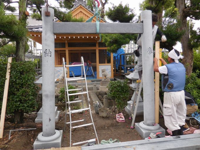鳥居据付工事 鳥居据付工事