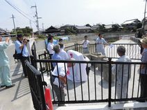 「旧山出橋記念碑」竣工式典