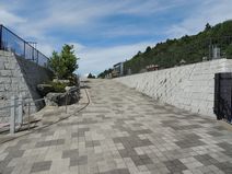 柳谷聖苑・進入路