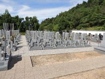 柳谷聖苑・墓地風景