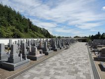 柳谷聖苑・墓地風景